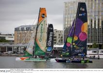 Extreme 40's voor het eerst op de Seine in Parijs