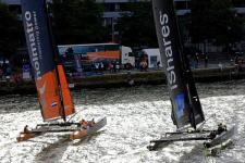 Gitana Extreme blinkt uit in lichte omstandigheden op dag 2 iShares Cup